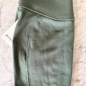 Lululemon Scuba HR mini skirt